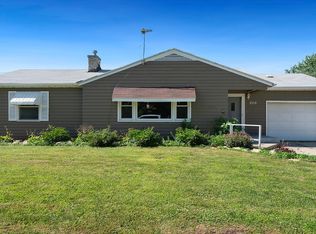 206 W Green St, Forreston, IL 61030