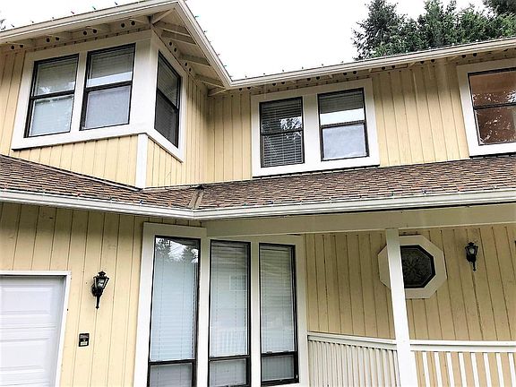 3rd image of 16916 NE 43rd Ct