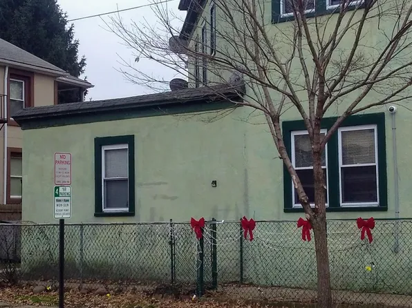 1746 Essex St, Rahway, NJ 07065