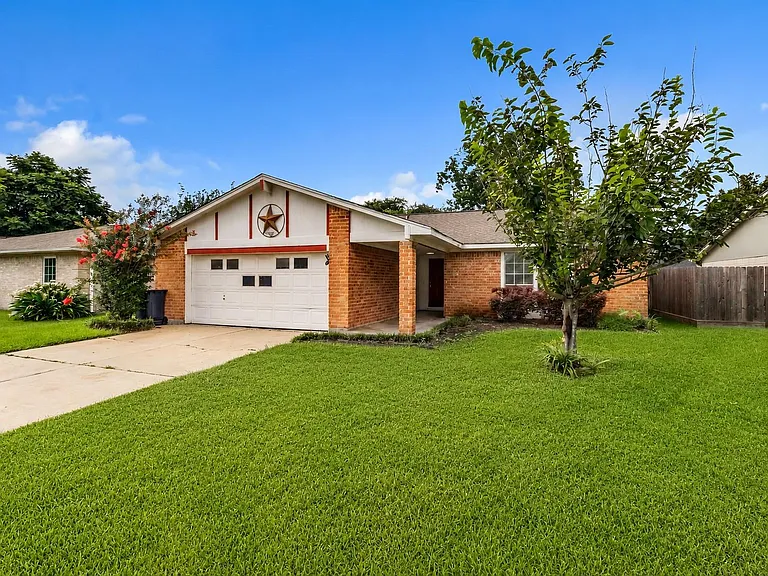 13622 Cherrydown St — Photo 5
