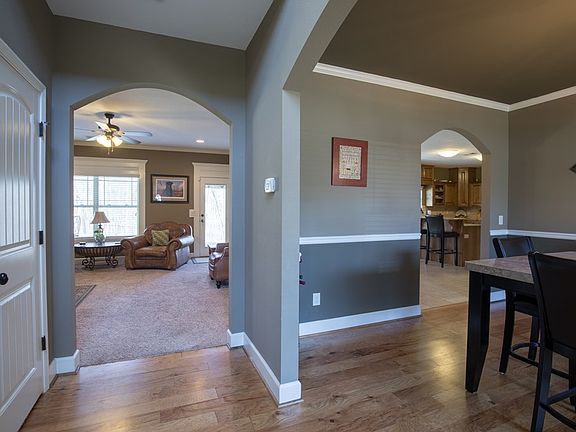 5th image of 38 Cedarwood Ct