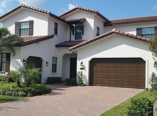 17751 Cadena Dr, Boca Raton, FL 33496