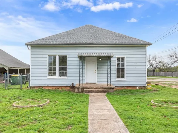 1000 N Reagan St #N, West, TX 76691