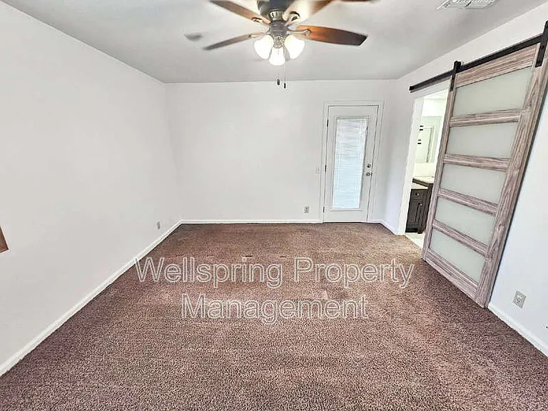 528 Heatherglen Dr — Photo 10