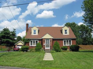31 Richardson St, Pittsfield, MA 01201