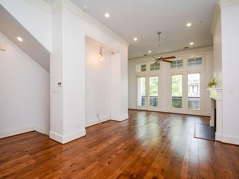 2960 Rusk St — Photo 12