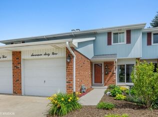 1769 Trent Ct S, Wheaton, IL
