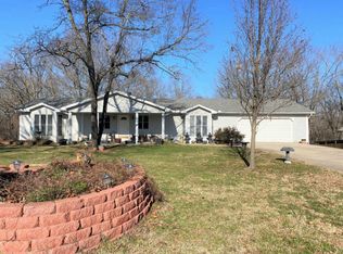 16 James River Rd, Kimberling City, MO 65686