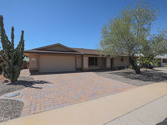 5th image of 10517 W Concho Cir