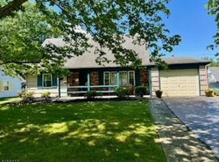 26 Exton Ln, Willingboro, NJ 08046