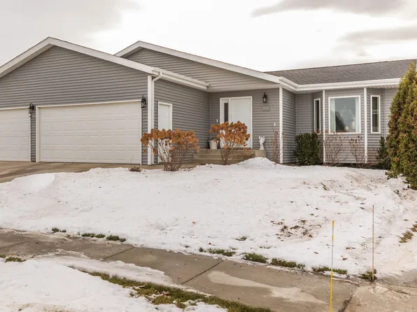 5125 Hitchcock Dr, Bismarck, ND 58503