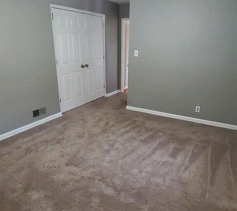 Master bedroom- new carpet