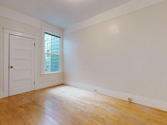 4th image of 2136 Hayes St