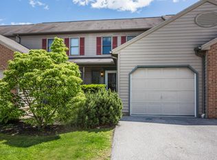 3143 Bornt Dr, Dover, PA 17315