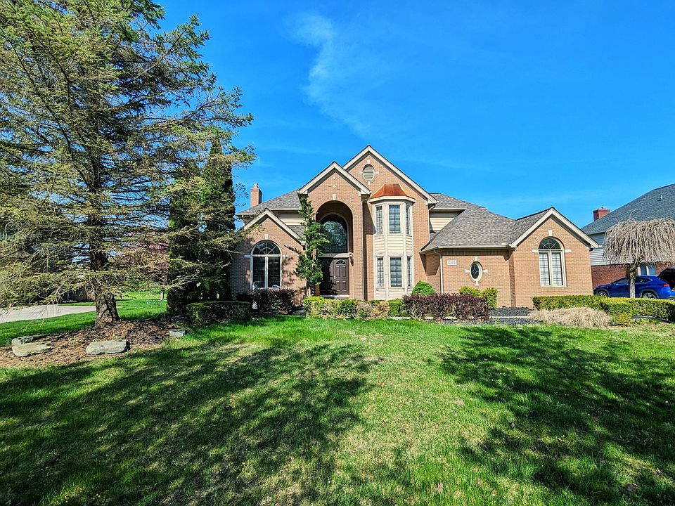 1st image of 6009 Fairborn Dr