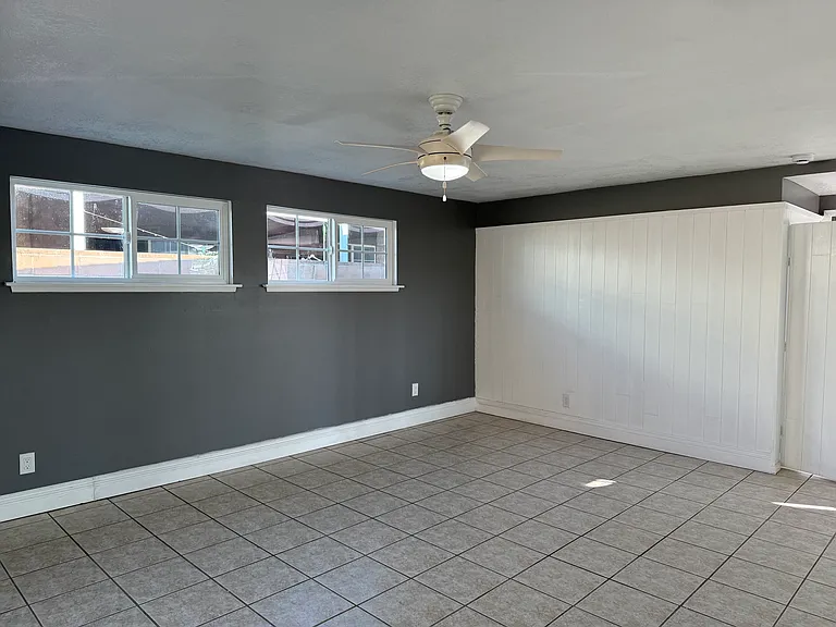 13833 Fairgrove Ave — Photo 5