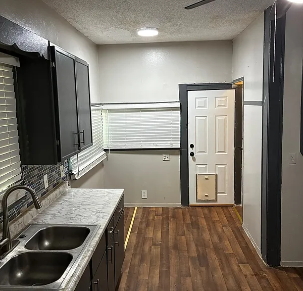 537 Alder St — Photo 3