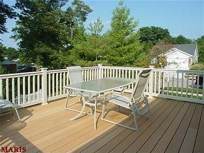 4th image of 10159 Chancery Ln