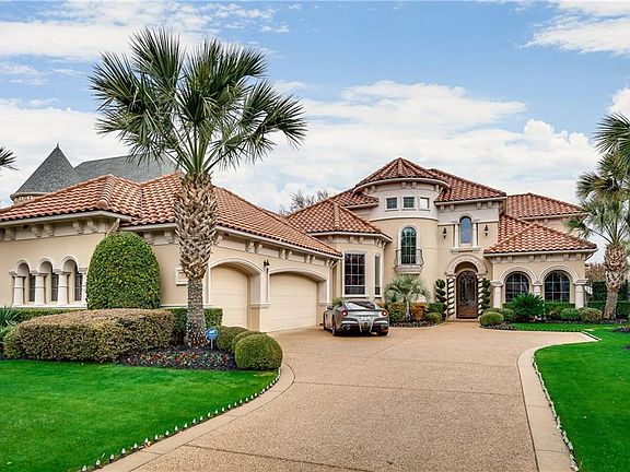2nd image of 4902 Oak Knoll Ln