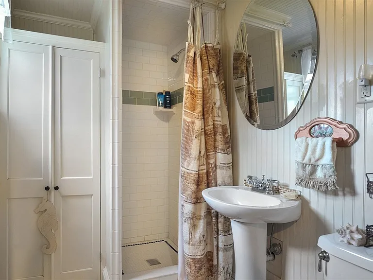 14 Highland Ave #HOUSE — Photo 11