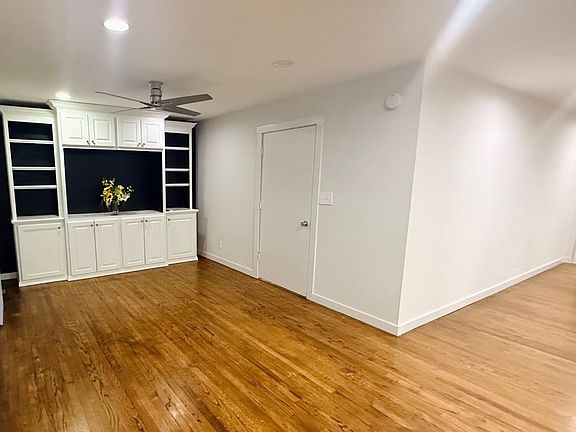 5th image of 6207 Hillcrest Ct