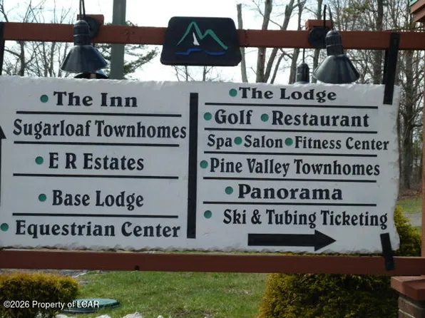 Erii 429 Crooked Stick Ln, Hazleton, PA 18202