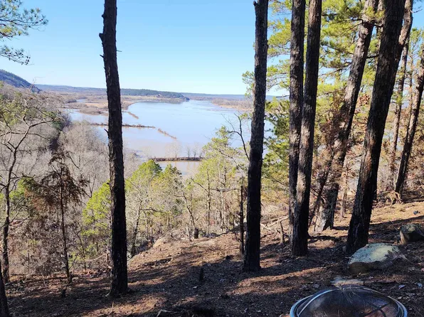 420 Westwind Dr, Bigelow, AR 72016