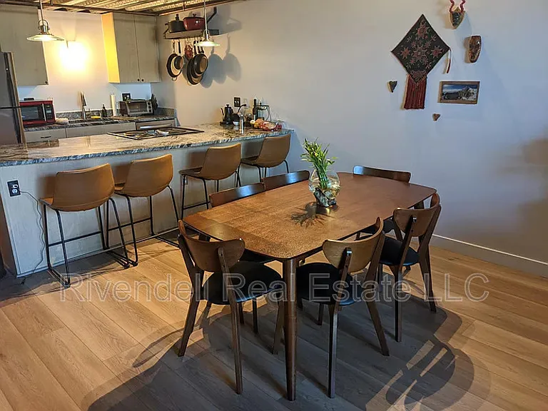 1111 N Osage St #6 — Photo 4