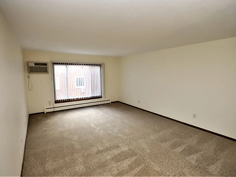 3016 Lynn Ave S — Photo 5