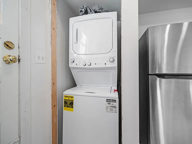1118 Garnett Pl #2 — Photo 8