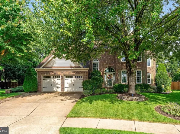 3001 Jeannie Anna Ct, Herndon, VA 20171