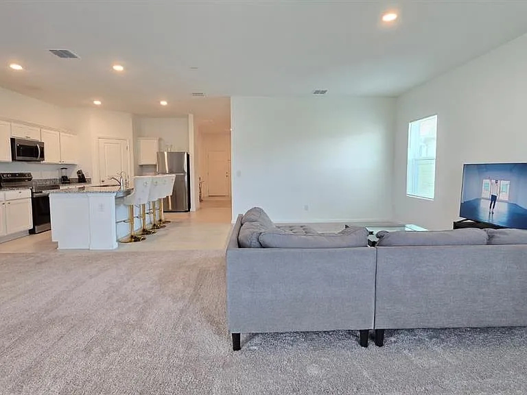 419 Conway Ave — Photo 9