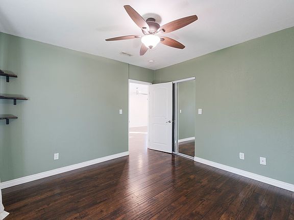 5th image of 727 Gaviota Ave