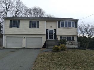 14 Loggers Run, West Warwick, RI 02893