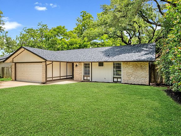 3rd image of 10417 Firethorn Ln