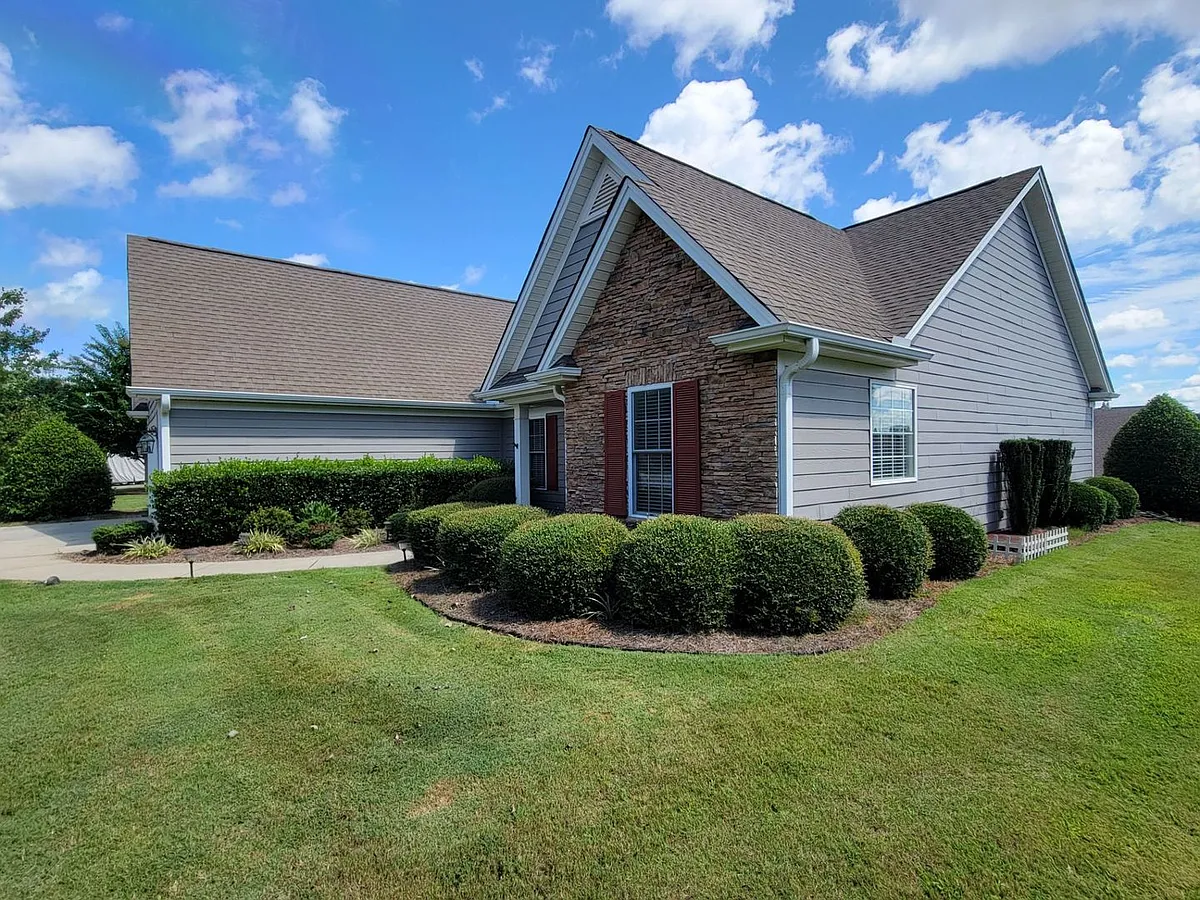 Building Photo - 104 Stone Cottage Dr