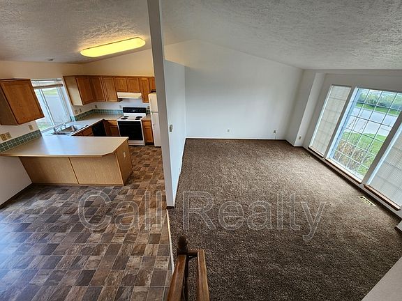 3rd image of 4107 E Upriver Dr