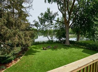 8416 Meadow Lake Rd E, New Hope, MN 55428