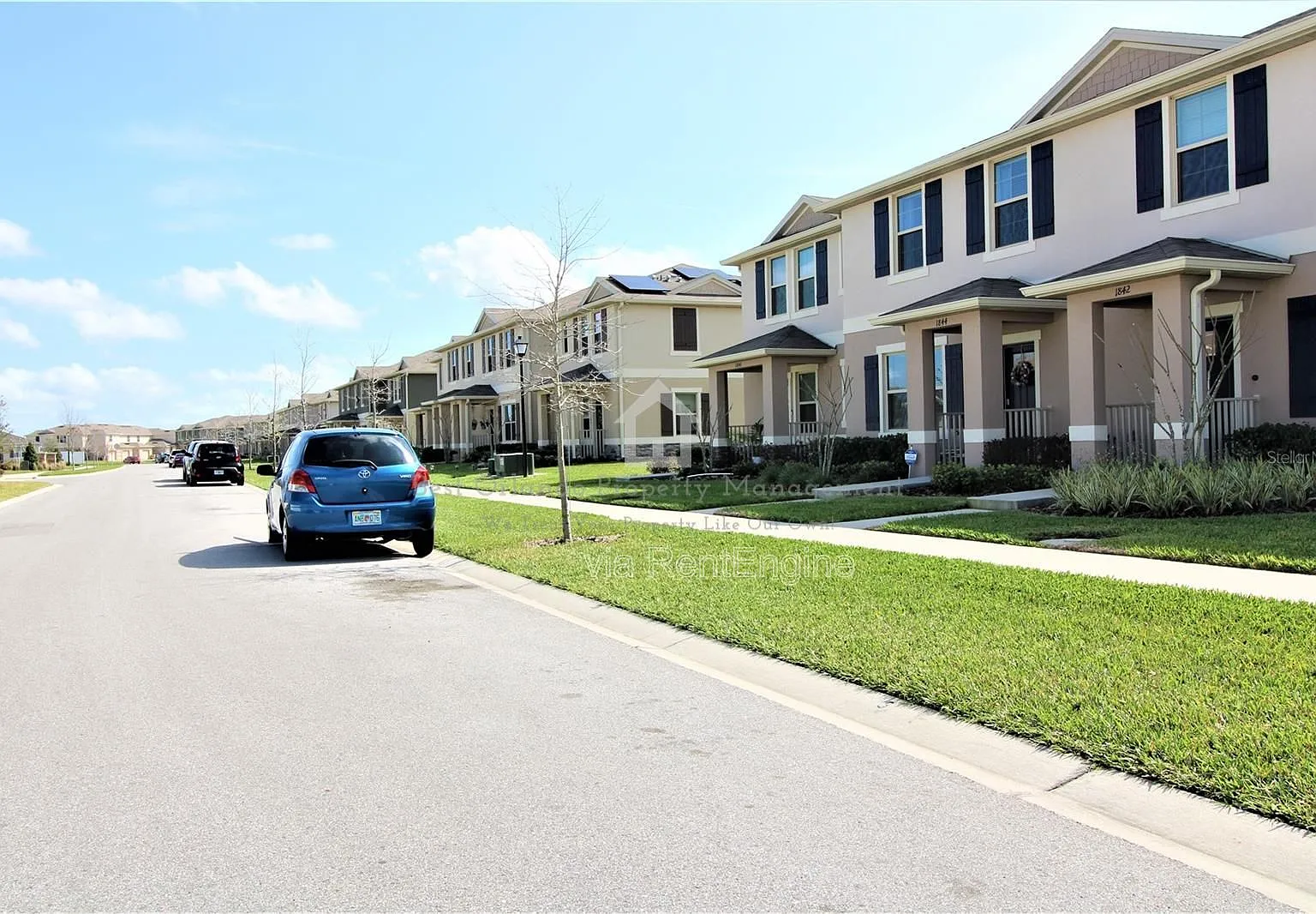 3 bed, 2.5 bath, 1624 sqft, $2,225 — Photo 2