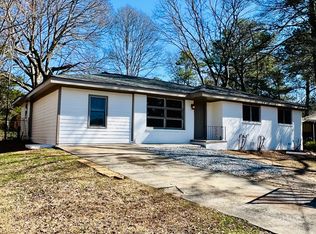 2213 Sandtown Rd SW, Marietta, GA 30060