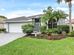 7571 Berkshire Pines Dr, Naples, FL 34104