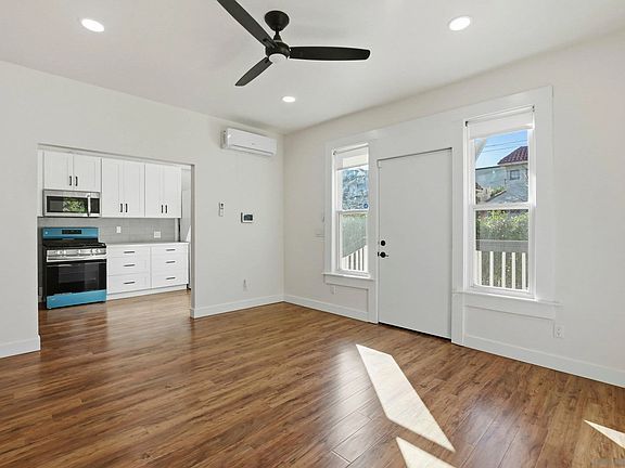 4th image of 312 Brookes Ave APT 1