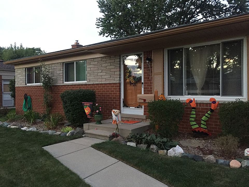 Great Home ~ lots of space??