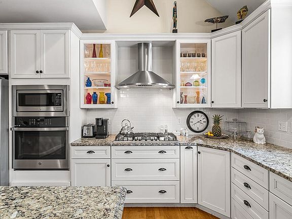 5th image of 3 Winterberry Road