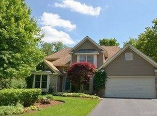 4619 Amy Dr, Crystal Lake, IL 60014