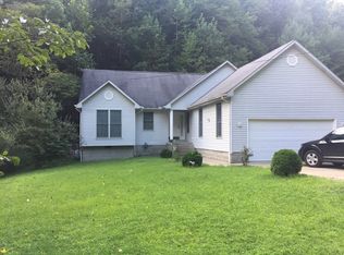 632 Blevins Dr, Paintsville, KY 41240