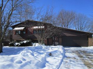 312 Gould St, Gurnee, IL 60031