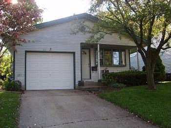 1st image of 930 Nowlin Ave