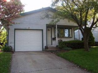 930 Nowlin Ave, Lawrenceburg, IN 47025