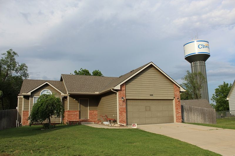 Lovely home,quiet cul-de-sac